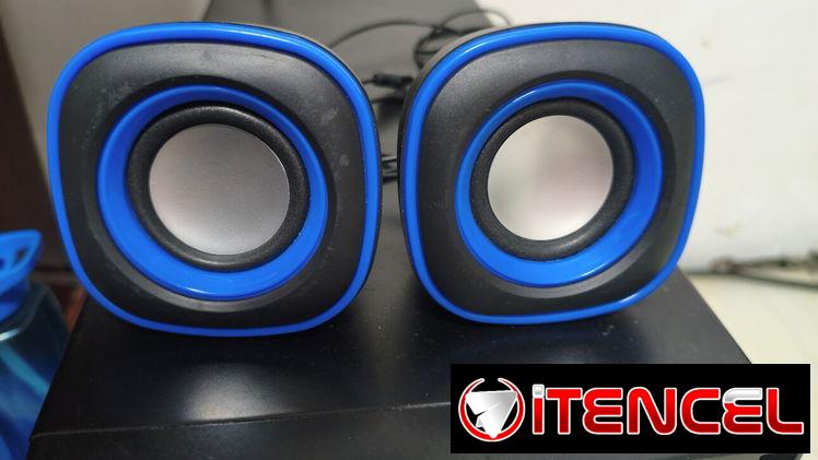 Bocinas de PC modelo E-1027
