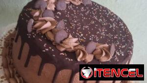 Ricos cakes de chocolate y crema de mantequilla