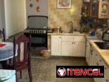Dos casas en una ubicada en víbora park