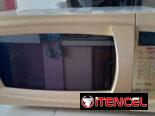 Horno microondas marca Sanyo de uso pero al 100 estamos en Cubanacán Playa