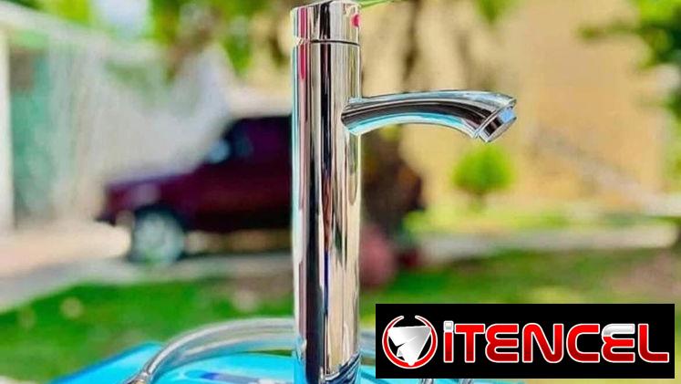 Llave mezcladora de lavamanos — foto 3