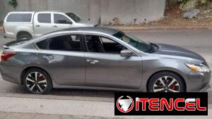 TAXI . AUTO MODERNO CLIMATIZADO CONFORT Y BIEN COMODO
