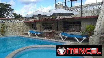 SE RENTA CASA DE 4 HABITACIONES A 5 CUADRAS DE LA PLAYA DE GUANABO. CON PISCINA.54026428 — foto 1