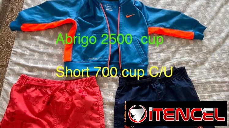 Artículos de niños y ropa de uso bien cuidada — foto 2