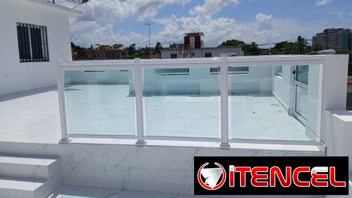 Reparación y mantenimiento de marqueteria en aluminio — foto 4