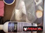Vendo Negocio de Uñas con todo es llegar y trabajar .materiales y todo tipo de accesorios.
