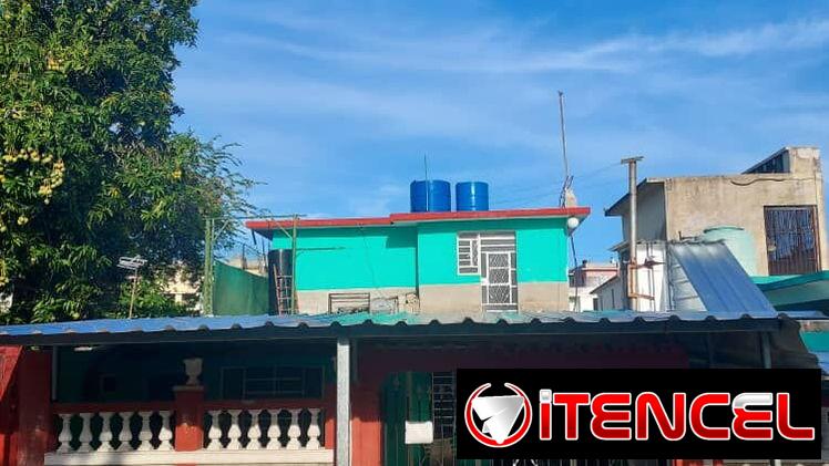 Casa de 2 plantas, 4 cuartos 1 arriba y 3 abajo