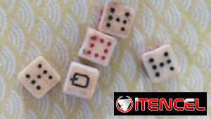 CUBILETE: 5 DADOS DE CUBILETE. 1500 CUP.