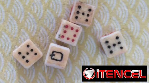 CUBILETE: 5 DADOS DE CUBILETE. 1500 CUP.
