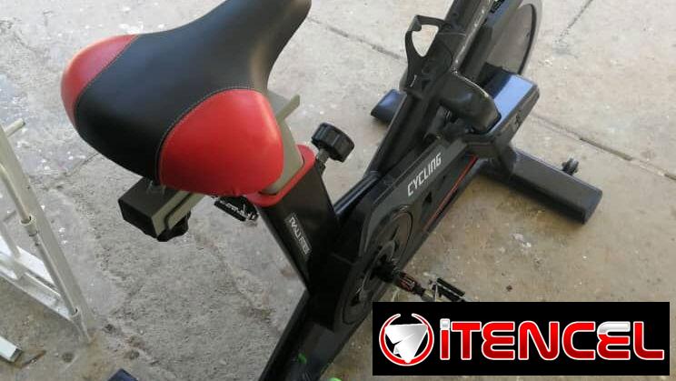 Bicicleta de ejercicios — foto 4