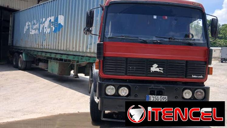 Servicio de transportación mercancias rastras camiones etc — foto 1