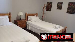 SE RENTA APTO DE DOS HABITACIONES EN CENTRO HABANA CON BALCON. 3ER PISO. 54026428