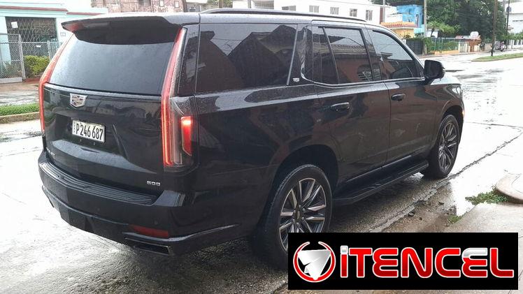 CADILLAC ESCALADE 2021