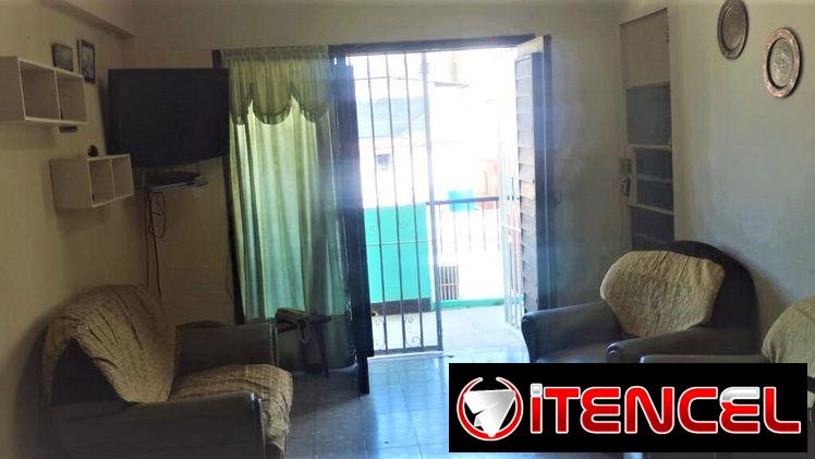 Rento Apartamento en 2do piso en 10 de Octubre, Tiempo indefinido. Precio 200 USD — foto 1