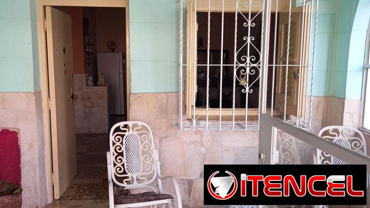 Casa de 4 cuartos, portal, recibidor, sala comedor, cocina, 2 baños, patio, Cisterna, garage para 2 carros, teléfono fij — foto 1