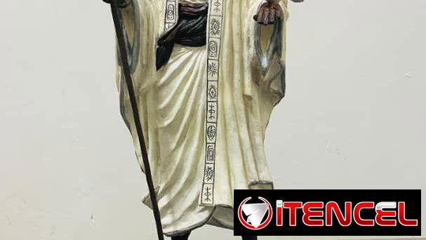 Studio31 Taller de escultura y arte religioso. Piezas de 65 cm de resina de poliéster policromada. Trabajos por encargo.