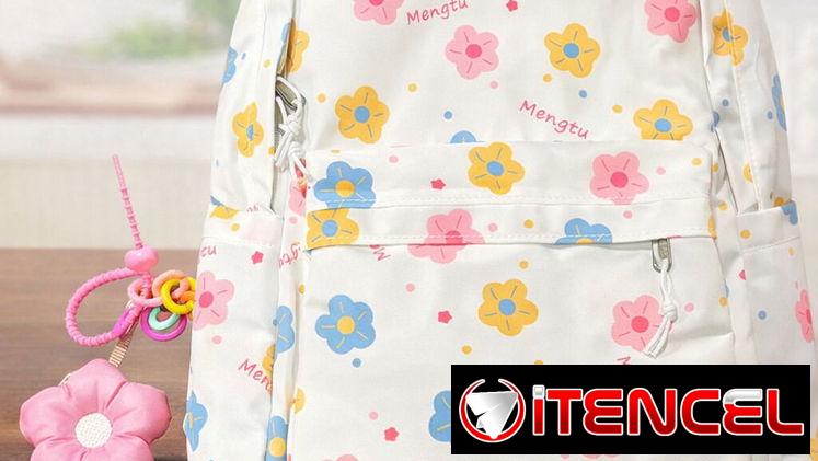 Hermosa mochila floreada ideal para estudiantes y para el manejo diario. — foto 1