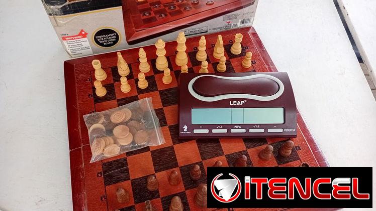 Juego de ajedrez y damas con temporizador