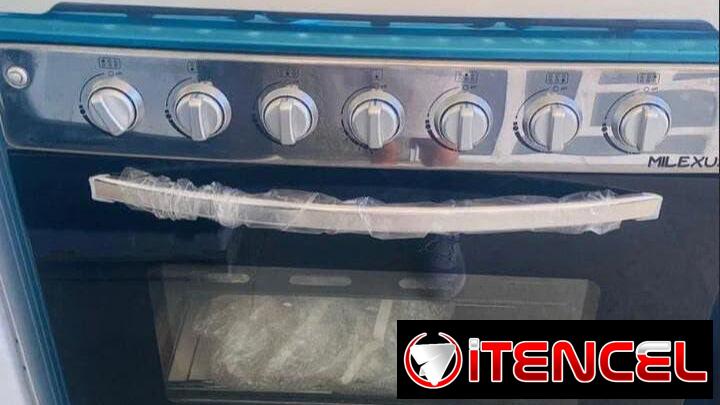 Cocinas nuevas en sus cajas — foto 3