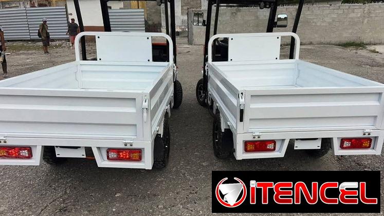 Cuatriciclos eléctricos con cabina y timón