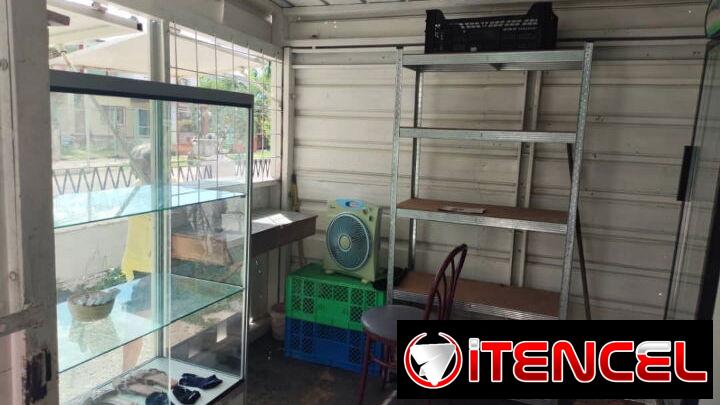 Vendo Kiosco para Negocios de Comercio o Gastronomía. Como nuevo. 3 Metros x 2,70metros por 2,50,de Altura.