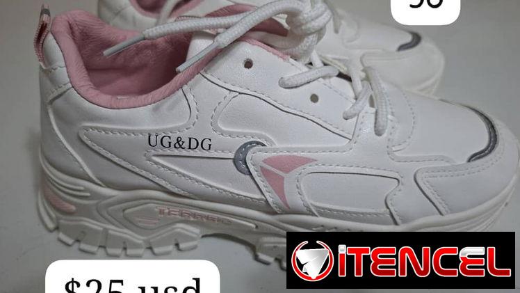 Tenis de mujer