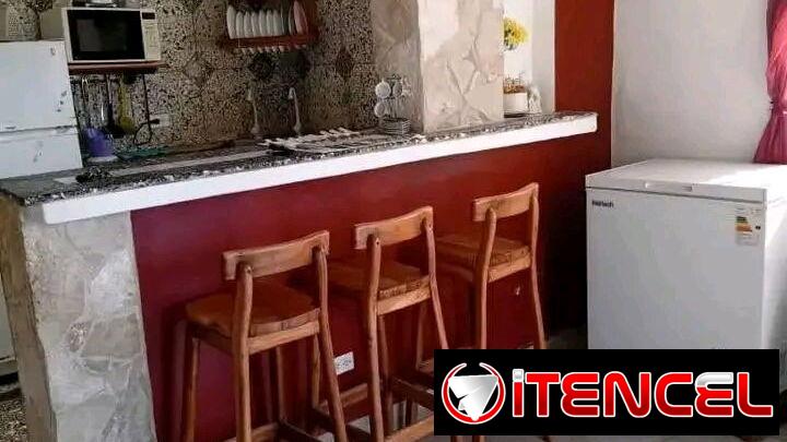 🏠 Casa De Renta En Guanabo. 👥Capacidad para 6 personas.💵 Precio: 80 usd por noche.📱 Reservas: +5355149761