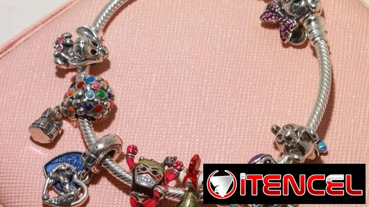 + PULSERA  DE PANDORA con temáticas diferentes