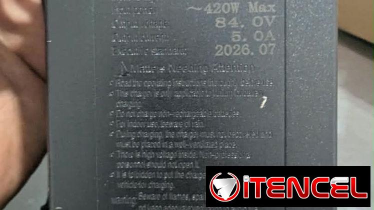 Cargador 72v 5A para batería Litio y LifePO4