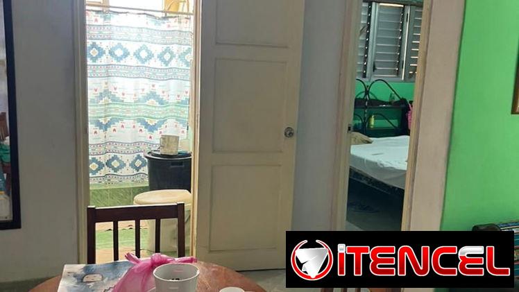 Venta de acogedor apartamento en 10 de octubre.