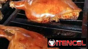 Pierna asada de cerdo, detalles en la descripción