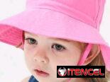 Pamela o sombrero de bebé para verano con protección solar y autoajustable en color rosa y flores 3-12m y 1a3 años