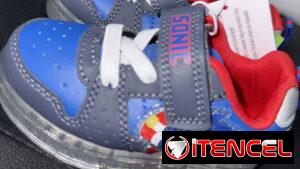 Tenis de Sonic talla 6 con luces