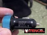 Cargador de coche y lector de voltaje (ambas cosas en 1) tiene dos puertos usb, uno de ellos es 3.0 va al encendedor!!