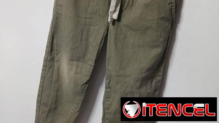 Pantalón de niño talla S(6-7)