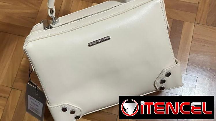 Carteras con su tira