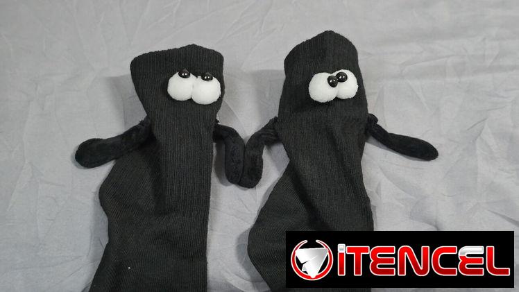 Medias que se dan la mano — foto 1
