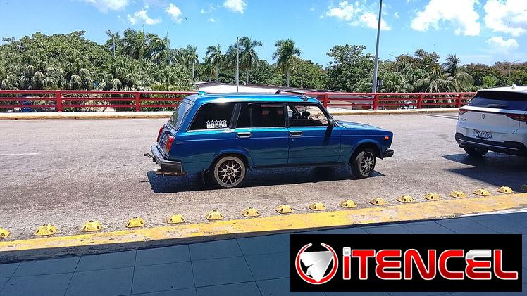 Se vende lada combi 2104