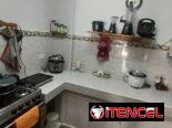 Casa de 2 plantas, 4 cuartos 1 arriba y 3 abajo