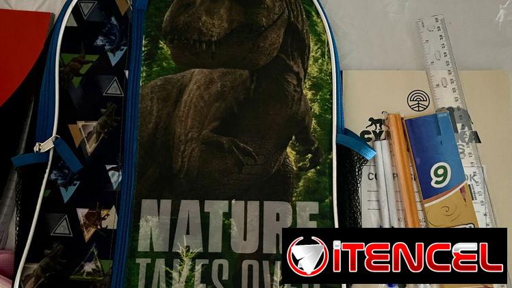 MOCHILAS GRANDES CON ÚTILES INCLUIDOS — foto 1