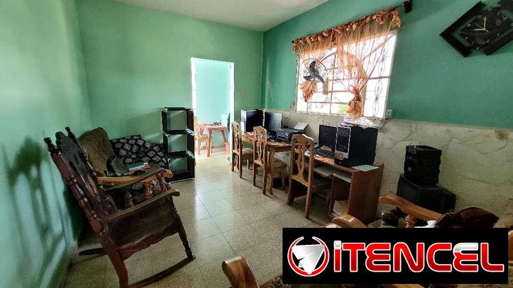 Biplanta en Venta, Lisa