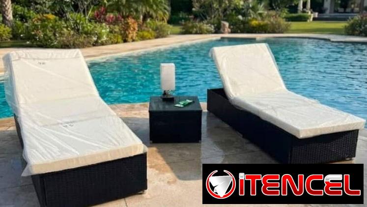 ‼️‼️LUJO ‼️‼️Juego de 🔺️dos camas de terraza📍con colchones para exterior 📍y mesita de centro.‼️‼️Entrega incluida‼️‼️