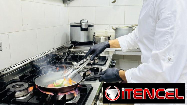 Chef de cocina con más de 20 años de experiencia..