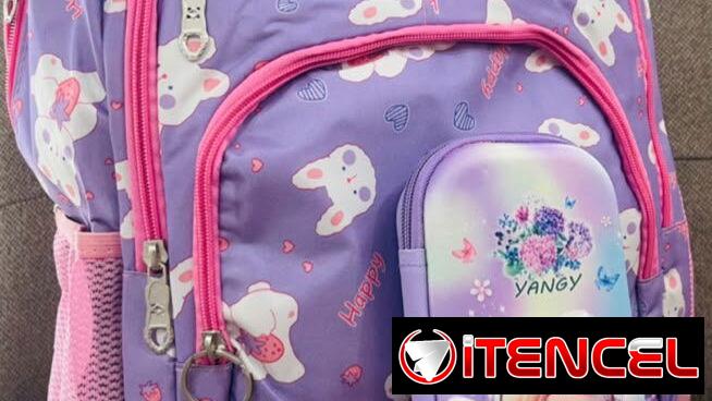 Mochilas para los peques de la casa en varios tamaños y con sus accesorios 🎒