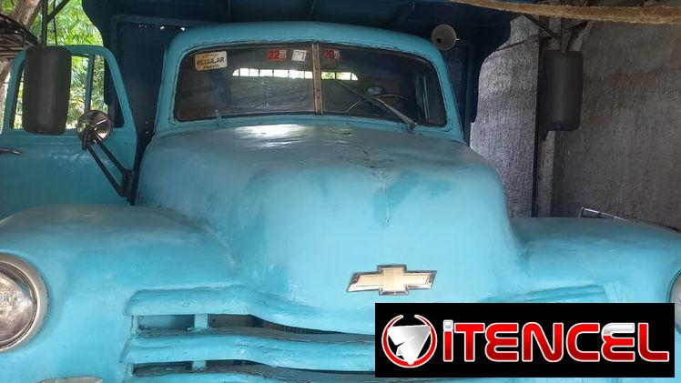 CAMIÓN CHEVROLET CLÁSICO – Perfecto para mudanzas o cargar mercancía