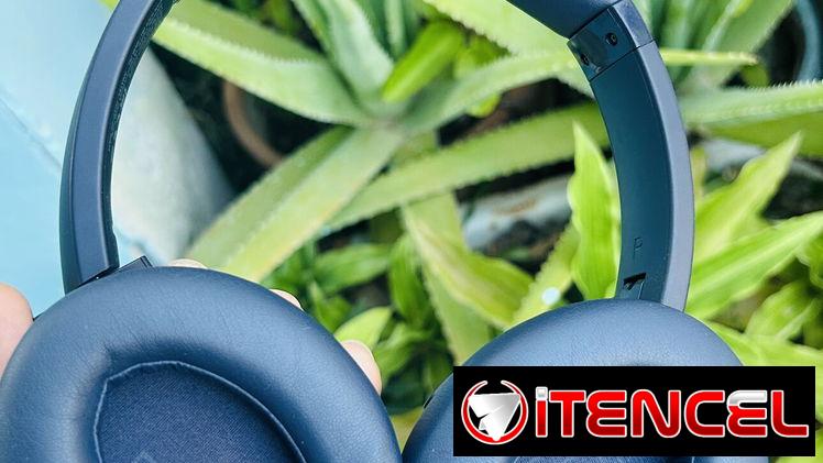 Audífonos Soundcore 20Qi con cancelación de ruido y sonido envolvente