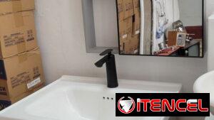 🛁✨ MUEBLE DE BAÑO CON LAVABO + ESPEJO ✨🛁 🏠 Dale un toque moderno y elegante a tu baño 🔹 Mueble de baño moderno 🔹 La