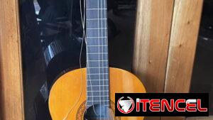 Guitarra acústica Yamaha C40 Made in Indonesia 80 USD