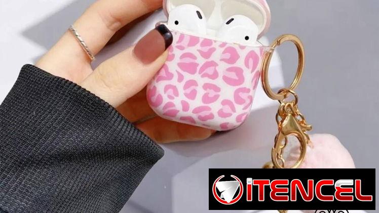 ☎️53544655 🛵 Entrega Disponible ⭐ Funda Rosa con Estampado de Leopardo para AirPods – Con Llavero de Pompón⭐ — foto 3