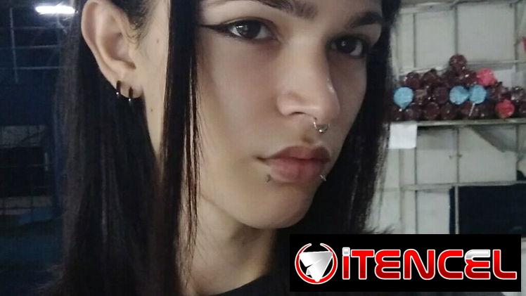 soy chico femboy, busco trabajo